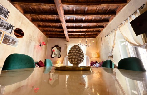 Rione VI Parione Apartment | Exclusive 3BR with View over Campo de Fiori IREX Apartment