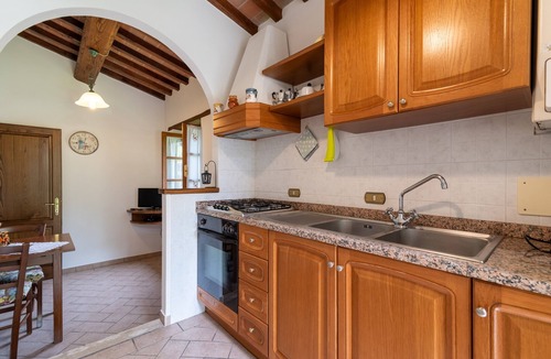 Lisciano Niccone Villa | Exclusive Private Villa for Groups with Panoramic Pool and Large Common Room – Between Tuscany and Umbria