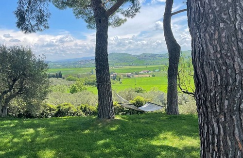 Magione House | Exclusive Umbrian Villa—Private Olive Grove & Pool