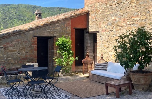 Magione House | Exclusive Umbrian Villa—Private Olive Grove & Pool