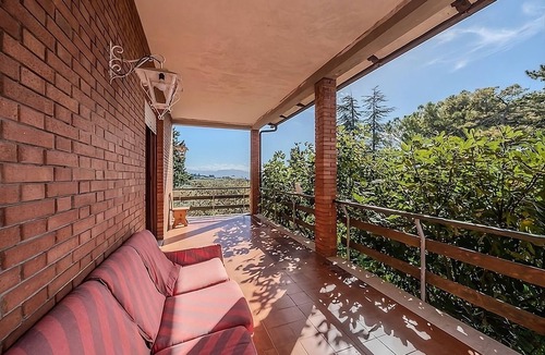 Pietrauta Villa | Exclusive villa with view, garden, bbq, pets allowed and parking space