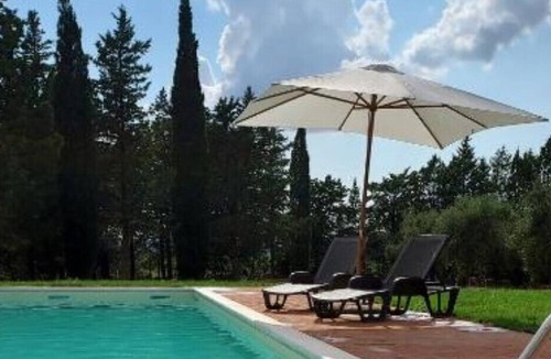 Pitigliano Villa | Exclusive Villa with Swimming Pool and La Doganella Tennis Court
