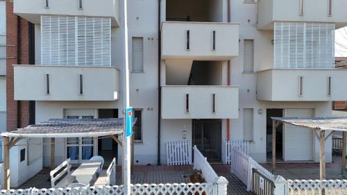 Torrette Apartment | F002 - Fano, trilocale con portico a 30mt dal mare