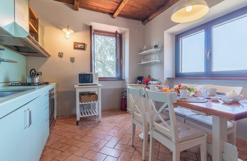 Capranica House | Family apartment with swimming pool.