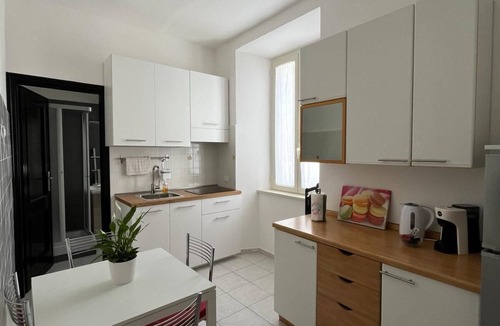 Civitavecchia Apartment | Family-friendly apartment near the port and train station