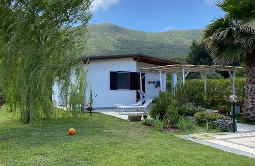 San Felice Circeo Ski Chalet | Family villa surrounded by nature with private garden and parking, close to the sea