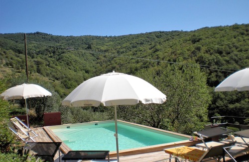 Cortona Apartment | Farmhouse in Cortona with pool