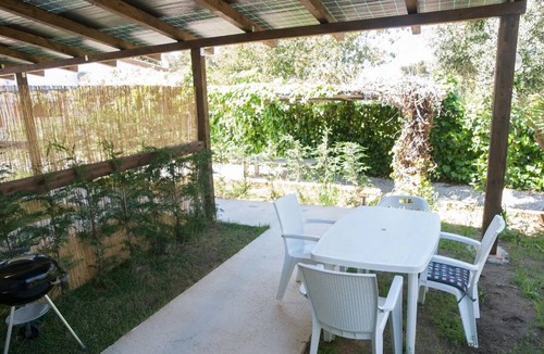 Piombino House | Farmhouse 'Trilocale Vicino Al Mare' with Private Garden, Wi-Fi and Air Conditioning