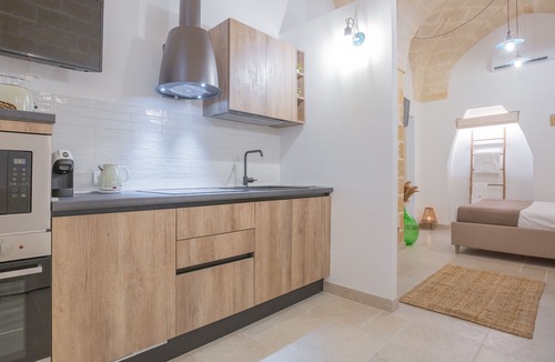 Brindisi Histotic Center Apartment | FILIA SOLIS - Old Town SUITEs & SPA