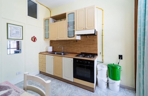 Il Monte Apartment | Five sea view apartments Entire structure