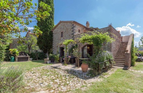 Monteleone d'Orvieto Apartment | Flat La Torretta Di Pietra, Wifi, Perugia