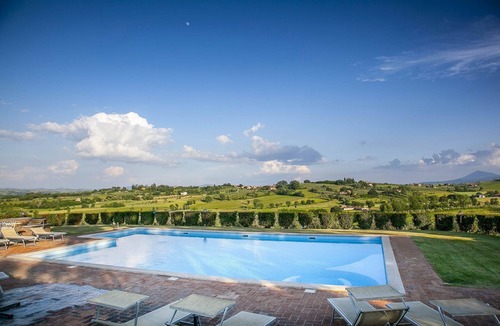 Montepulciano Apartment | Flat with private terrace,A/C, in a wine estate with pool,Spa,children friendly
