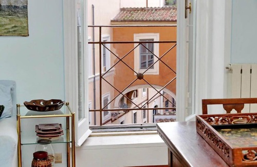 Rione IV Campo Marzio Apartment | Flatinrome Spagna Spanish Steps