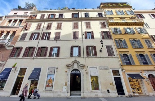 Rione IV Campo Marzio Apartment | Flatinrome Spagna Spanish Steps