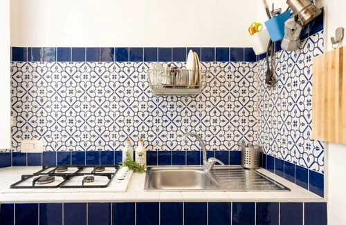 Bitonto Apartment | Floral Court 1 - Your Peaceful Retreat
