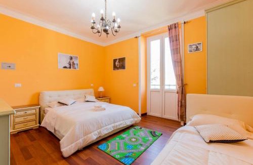 Rione XVIII Castro Pretorio House | Flower guesthouse