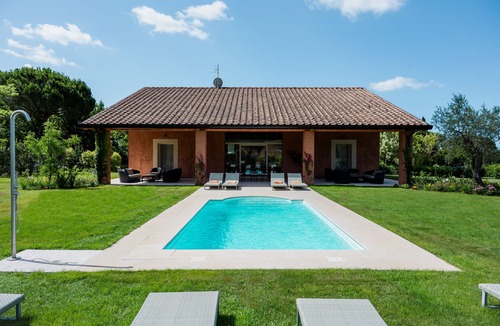 Castiglione della Pescaia House | Former Grand Duke's stable with pool in Tuscany