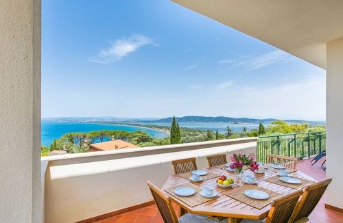 Monte Argentario Apartment | Four-room apartment by Interhome