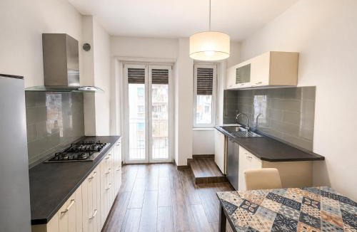 Monte Sacro House | FraMiry Room Roma Camera privata con balcone