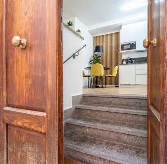 Frascati Apartment | Frascati Borgo Vista su ROMA in Piazza Stazione a 100m