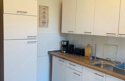 Bitterfeld-Wolfen Apartment | Freshly renovated vacation apartment near Lake Goitzsche in Bitterfeld-Wolfen