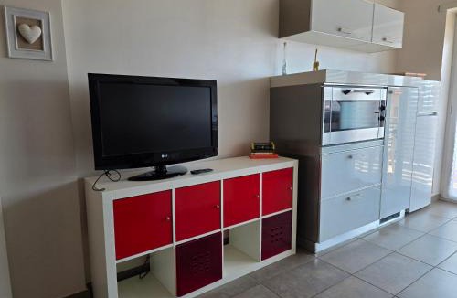 Ardea Apartment | Fronte mare con grande terrazzo spiaggia sotto casa - WiFi