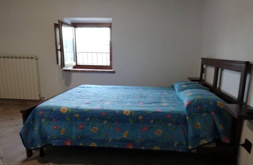 Fratta Apartment | Gardenia Bedroom Kitchen bathroom 4 Pax