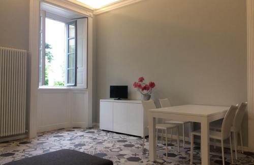 Angera House | Garibaldi 1