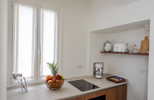 Noci House | Garibaldi Luxury Suites - Solea Suite