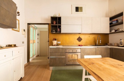 Rione XI Sant'Angelo Apartment | Ghetto Elegant Apartment