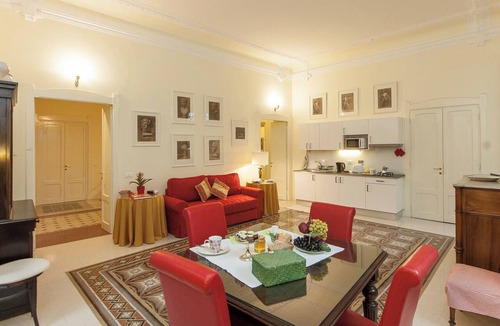 Rione XI Sant'Angelo Apartment | Ghetto Garden Apartment