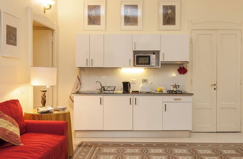 Rione XI Sant'Angelo Apartment | Ghetto Garden Apartment