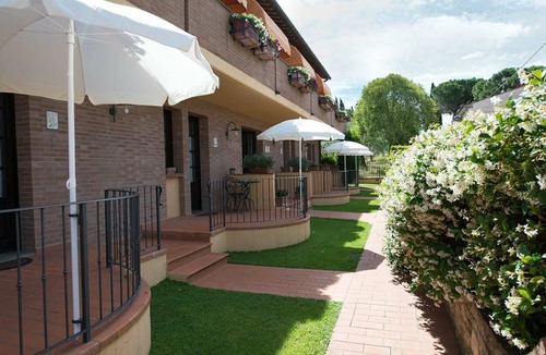 Pancole Apartment | Girasole, Francigena -Holiday Apartment with pool near San Gimignano, Tuscany