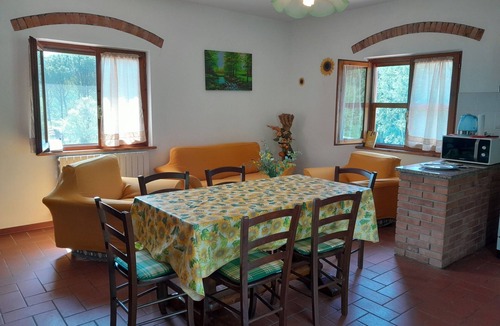 Fauglia Apartment | Girasole Haus mit Pool in Fauglia by Interhome