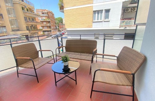 Quartiere XVII Trieste Apartment | Golden Essence Apartment - terrace & metro