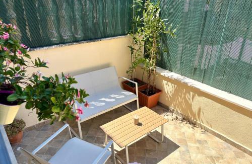 Aurelio Apartment | Golden Hour Home