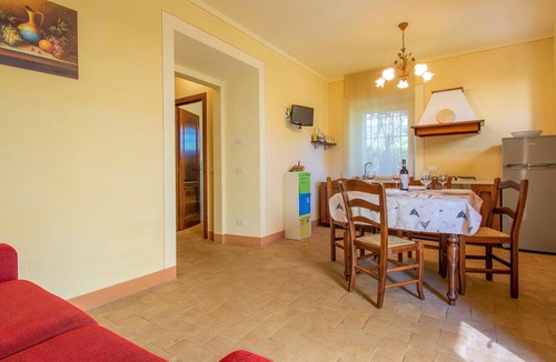 Larciano Apartment | Gorgeous apartment in Lamporecchio with WiFi