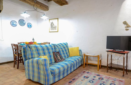 Montemassi Apartment | Gorgeous apartment in Roccastrada with house a panoramic view