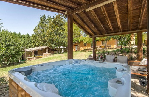 Magliano Sabina House | Gorgeous home in Magliano Sabina -RI-