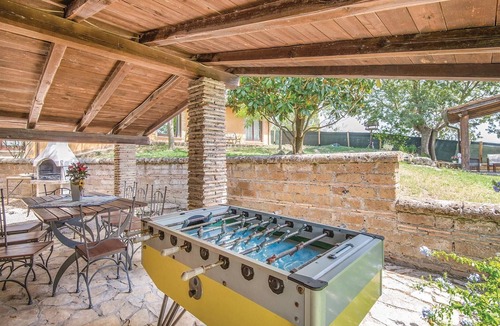Magliano Sabina House | Gorgeous home in Magliano Sabina -RI-