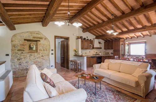 Todi House | Gorgeous home in Todi -PG- with private swimming pool, can be inside or outside