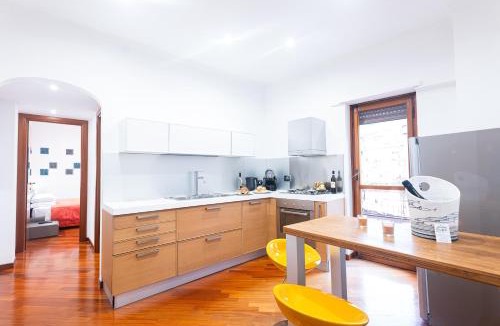 Tuscolano Apartment | Graffiti Sweet Home