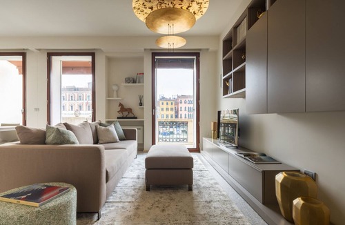 Cannaregio Apartment | Grand Canal Luxury Apartment with Terrace R&R