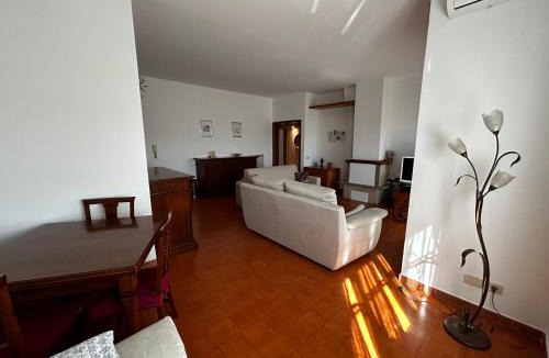 Ostia Antica Apartment | Grande casa Ostia Antica/Big Flat Ostia Antica
