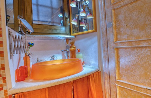 Spoleto Apartment | GrandTourSuiteHome, Spoleto, romantic comfort apartment in historic center