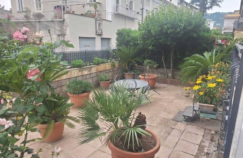 Sant'Agnello Apartment | Grazia's Home e Tutto di Realizza. a 5 Minuti Dalla Spiaggia Piu' Vicina