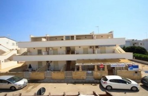 Torre Mozza Apartment | Ground-floor Studio Apartment with Garden - Afrodite