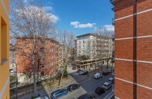 Saragozza-Porto Apartment | GuestHost - 500 mt from Certosa Classic Apartment