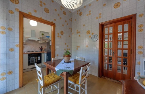 Giorgilorio Apartment | GuestHost - Charming apartment in a villa of about 60 sqm, able to accommodate up to 4 people, located on the mezzanine floor (accessible via steps).The house is located in Surbo, a town a few km from Lecce, in a residential but well-served area. In abou