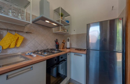 Giorgilorio Apartment | GuestHost - Charming apartment in a villa of about 60 sqm, able to accommodate up to 4 people, located on the mezzanine floor (accessible via steps).The house is located in Surbo, a town a few km from Lecce, in a residential but well-served area. In abou
